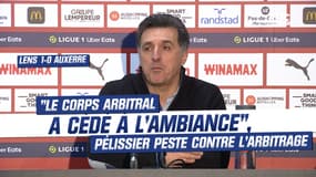 Lens 1-0 Auxerre : "Le corps arbitral a cédé à l’ambiance", Pélissier peste contre l’arbitrage