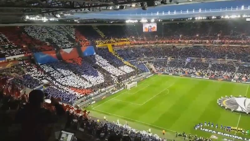 Le tifo du Parc OL