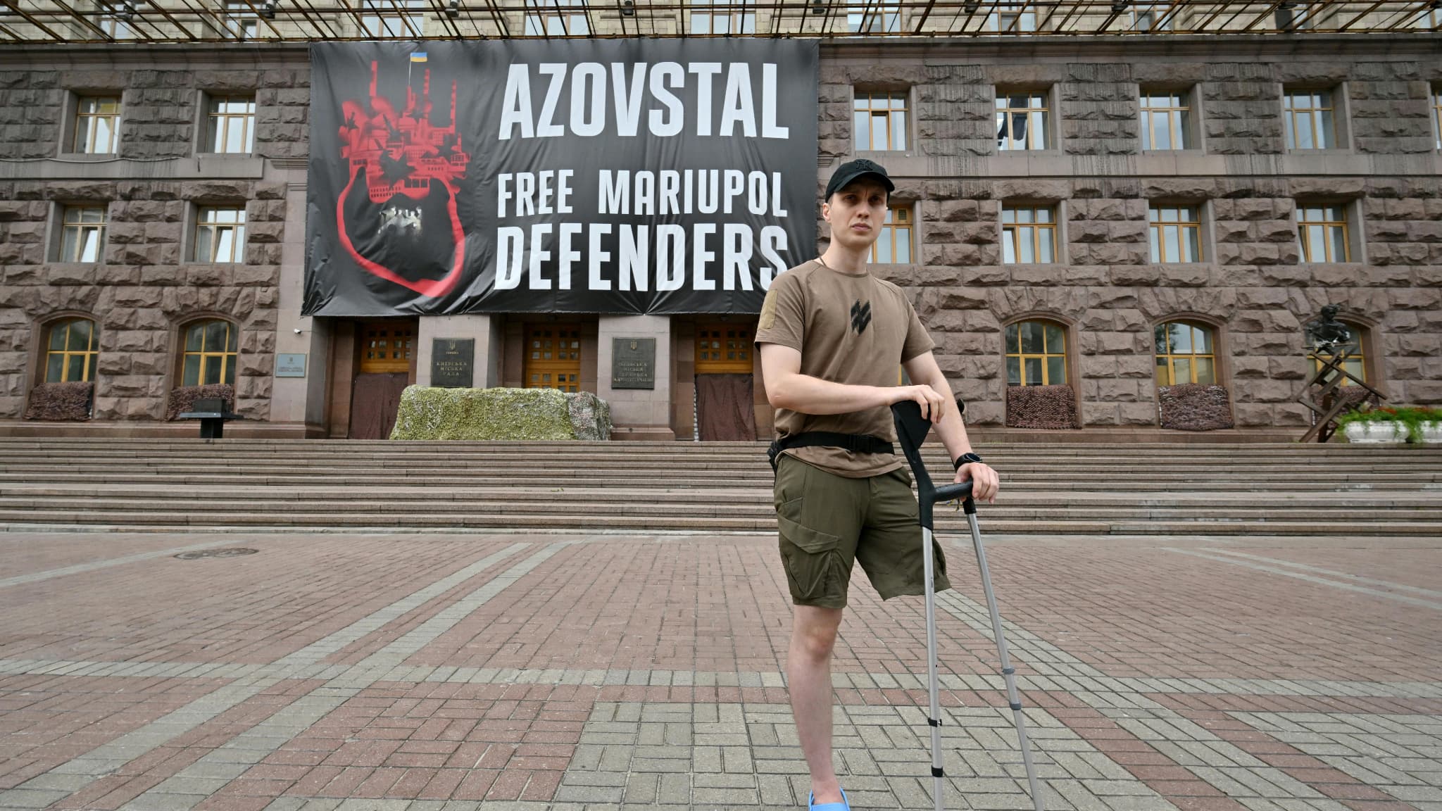 Vladyslav Jaïvoronok, 29 ans, à Kiev en Ukraine, soldat du régiment Azov qui a participé à la bataille de l'aciérie d'Azovstal, à Marioupol, blessé par un missile antichar, le 21 août 2022 Vladyslav Jaïvoronok, 29 ans, à Kiev en Ukraine, soldat du régiment Azov qui a participé à la bataille de l'aciérie d'Azovstal, à Marioupol, blessé par un missile antichar, le 21 août 2022