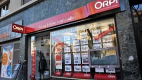 Une agence immobilière Orpi à Paris