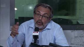 "Vous avez des gens qui manquent de moyens pour voyager, donc il y a pas mal d’associations qui organisent des choses, comme le Secours Catholique ou le Secours Populaire"