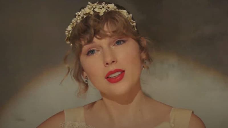 Taylor Swift dans le clip de "Willow"