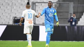 Steve Mandanda et Dimitri Payet avec l'OM, le 17 février 2021.