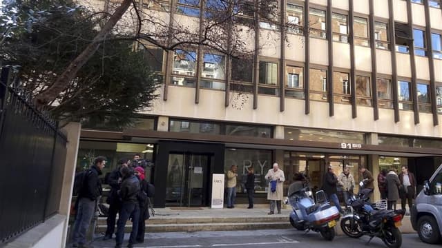 L'immeuble habitant le QG de campagne de Dominique de Villepin, en janvier dernier. Un vol avec effraction a eu lieu au siège de campagne de Dominique de Villepin, dans le VIe arrondissement de Paris, au cours de la nuit de vendredi à samedi. /Photo prise