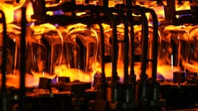 Des verres sont chauffés à l'usine de la société Arc International, à Arques (Pas-de-Calais, le 13 septembre 2022.