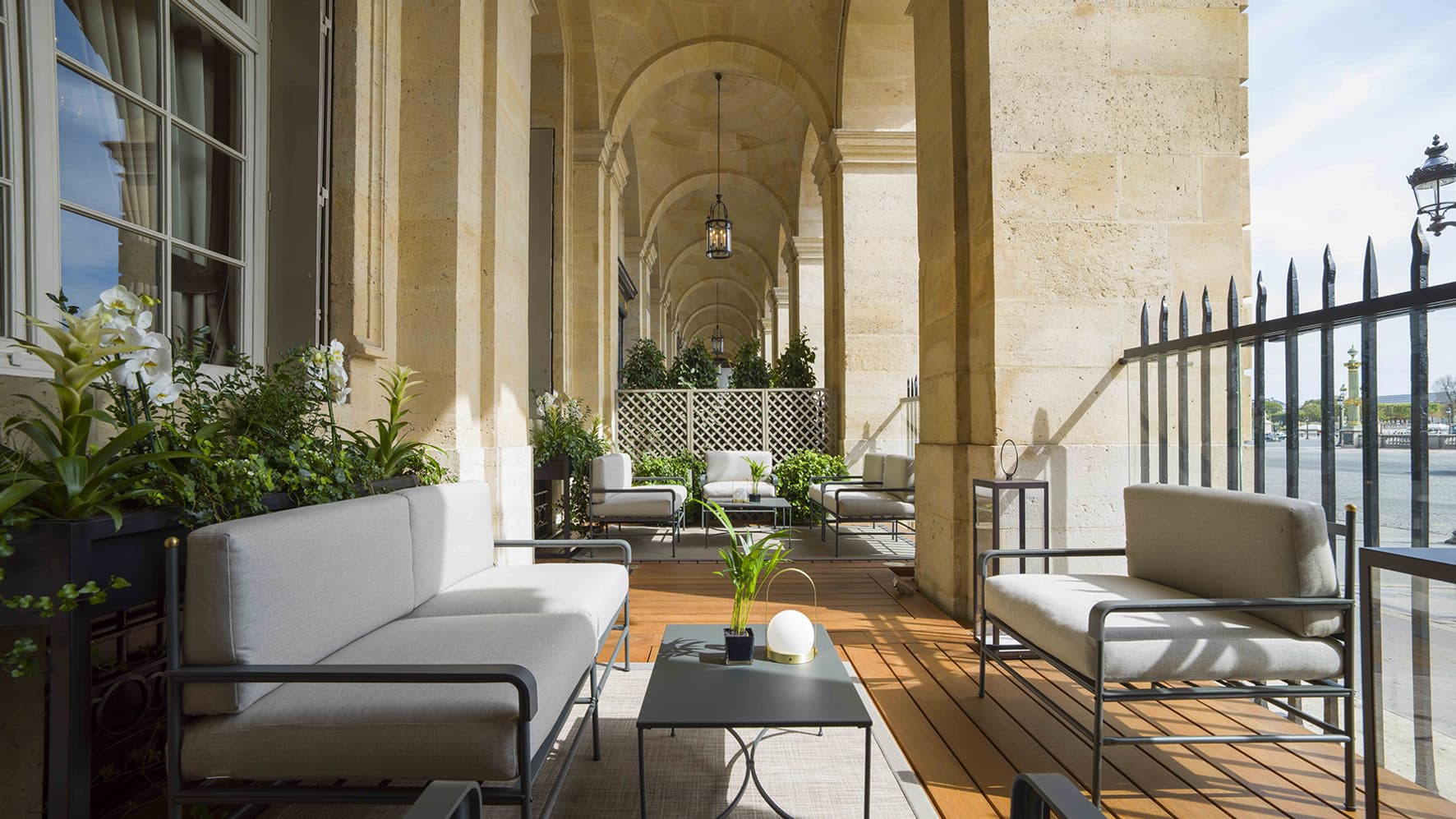 Hotel de Crillon, A Rosewood Hotel Hotel de Crillon, A Rosewood Hotel