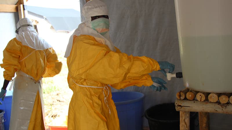 Un centre de traitement Ebola à Lokolia en RDC, en octobre 2014.