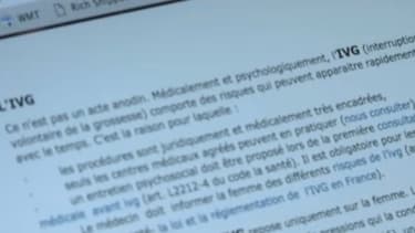 La page d'un site internet sur l'IVG qui propose un numéro vert mettant en lien les femmes et des militantes pro-vie.