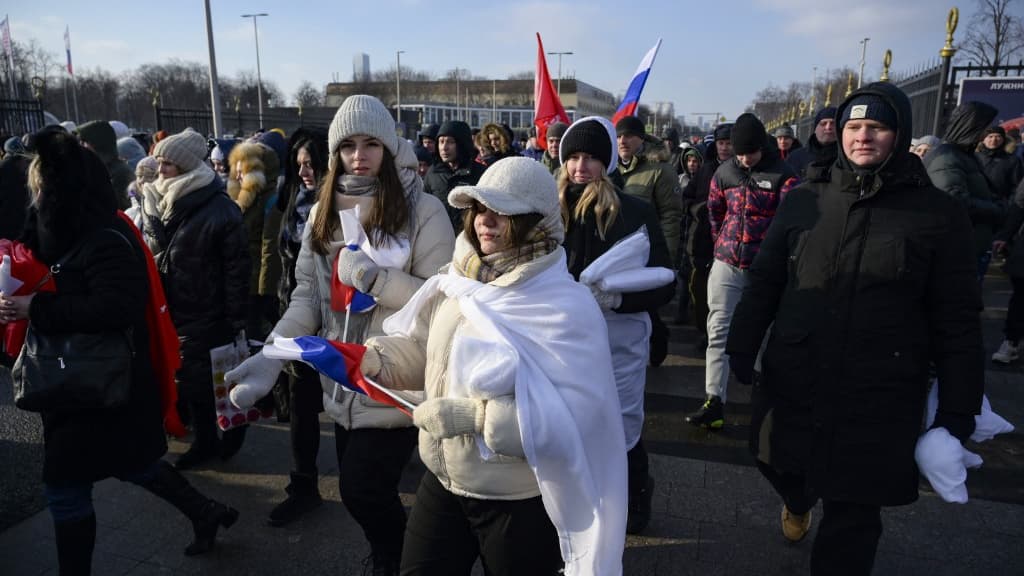 La foule se presse avant le concert patriotique de la Journée du défenseur de la patrie au stade Loujniki, à Moscou, le 22 février 2023. La foule se presse avant le concert patriotique de la Journée du défenseur de la patrie au stade Loujniki, à Moscou, le 22 février 2023.
