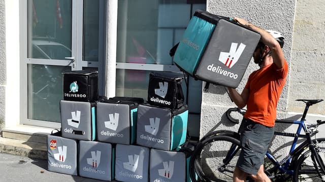 En 2017, la justice avait débouté un livreur de Deliveroo qui voulait obtenir le statut de salariés. L'inspection du travail revient à la charge avec un rapport.