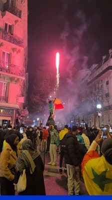 CAN: les supporters du Sénégal ont célébré la victoire de leur équipe dans les rues de Paris