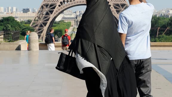 A partir de ce lundi, plus aucun voile intégral ne sera toléré dans un lieu public en France.