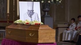 "C’était un père spirituel", 1500 chefs du monde entier assistent aux obsèques de Paul Bocuse 