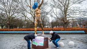 Des dégradations sur la statue de Zlatan à Malmo
