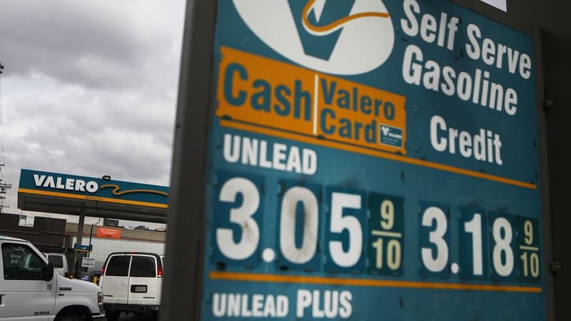 L'augmentation de la taxe fédérale sur le carburant coûterait à l'automobiliste américain moyen environ 9 dollars par mois, selon le président US de la chambre de commerce. 