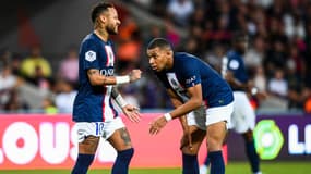 Neymar et Kylian Mbappé avec le PSG contre Toulouse