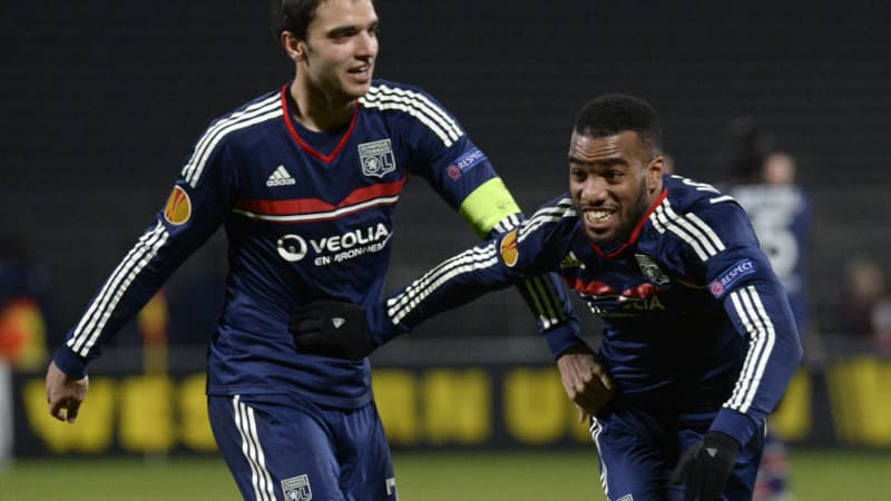 Clément Grenier avec Alexandre Lacazette