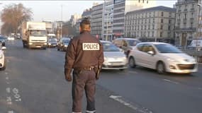 Un policier de la circulation à Paris (photo d'illustration)