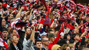 Les supporters lillois au stade Pierre-Mauroy face à l'AS Monaco