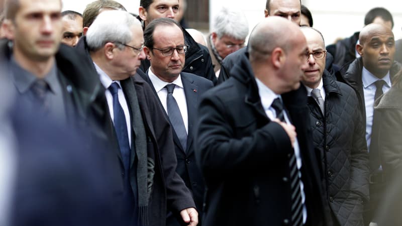 François Hollande, le président de la République, sur les lieux de l’attentat à Charlie Hebdo