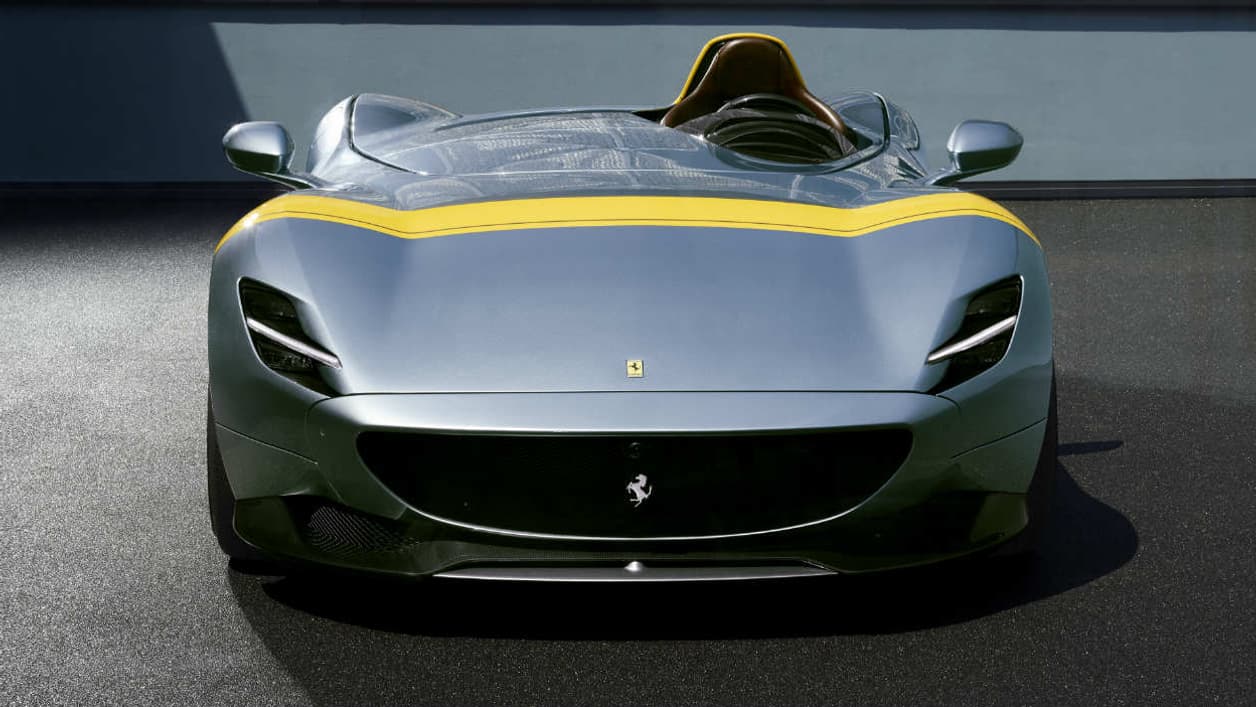 Les deux modèles disposent du nouveau moteur de la 812 Superfast, le V12 6,5 litres de 810 chevaux.