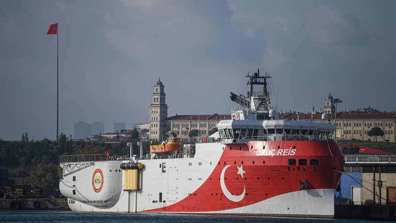 Le bateau turc de recherches d'hydrocarbures amarré dans le port d'Haydrapasa le 23 août 2019.