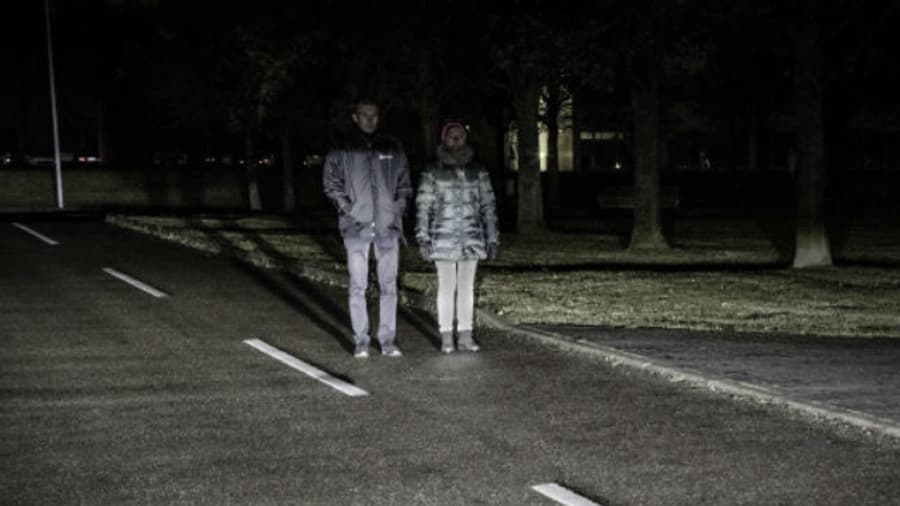 En reconnaissant un visage, le phare peut éviter de l'éblouir. En reconnaissant un visage, le phare peut éviter de l'éblouir.