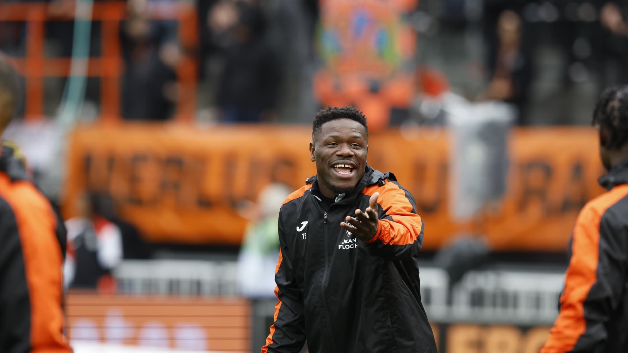 L'échauffement du match Lorient-Brest, le 19 octobre 2025. 