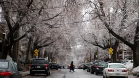 Une tempête de glace a mis à l'arrêt un partie du Québec et de l'Ontario au Canada, le 5 avril 2023