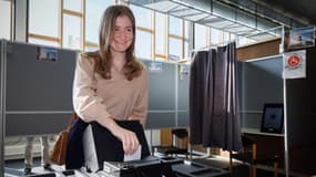 La princesse Elisabeth de Belgique, le 9 juin 2024 à Bruxelles, aux élections législatives fédérales.