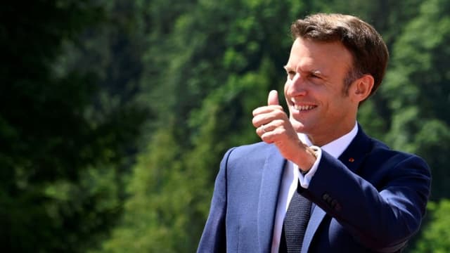 Le président Emmanuel Macron au sommet du , le G juin au château d'Elmau, dans le sud de l'Allemagne