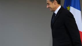 Dans une interview publiée par des quotidiens de l'Est de la France, dont l'Est Républicain et l'Alsace, Nicolas Sarkozy estime n'être l'otage ni de la présidente du Front national, Marine Le Pen, ni du président du MoDem, François Bayrou, dont les électe