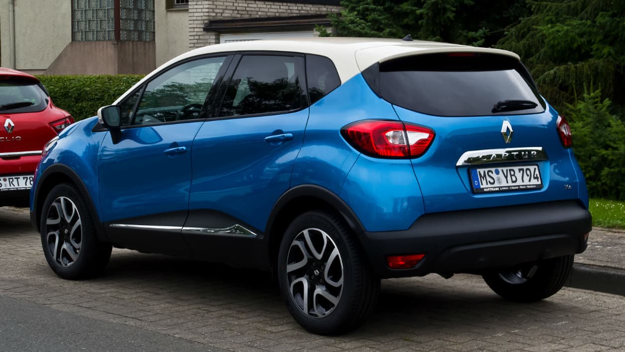 Autre aberration émanant de la catégorie SUV/Crossovers, le Captur à un coffre à peine 40 L plus grand que la petite citadine Zoé. 