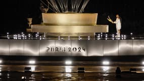 L'allumage final de la vasque olympique par Marie-José Pérec et Teddy Riner, cérémonie d'ouverture des JO de Paris, 26 juillet 2024