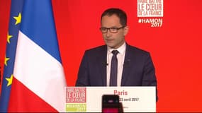 Benoît Hamon appelle à voter pour Emmanuel Macron.