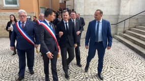 Nicolas Daragon, ministre délégué chargé de la Sécurité du Quotidien, se trouvait à Mions où il a rencontré les forces de police intercommunale.