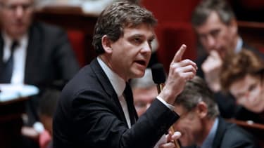 Arnaud Montebourg veut réduire le nombre de suppressions de postes chez Alcatel, en France.