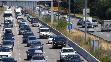 Trafic dense sur la route