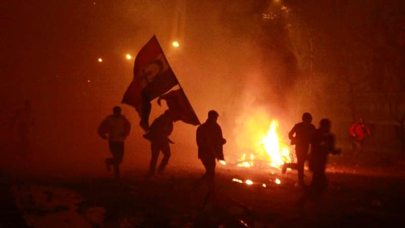 Des heurts ont opposé jeudi soir au Caire, près du ministère de l'Intérieur, les forces de sécurité égyptiennes à des manifestants;