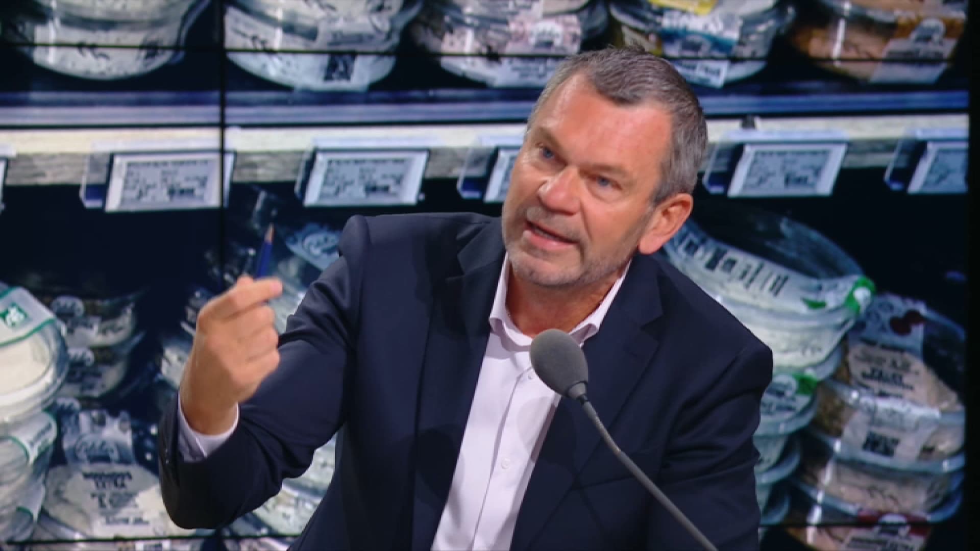 "LA CRAINTE, ELLE EST LÀ": LE PATRON DES INTERMARCHÉ A PRÉVU TROIS À DIX JOURS DE STOCK FACE AU MOUVEMENT DU 10 SEPTEMBRE