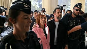 Gisèle Pelicot à son arrivée au palais de justice de Nîmes.