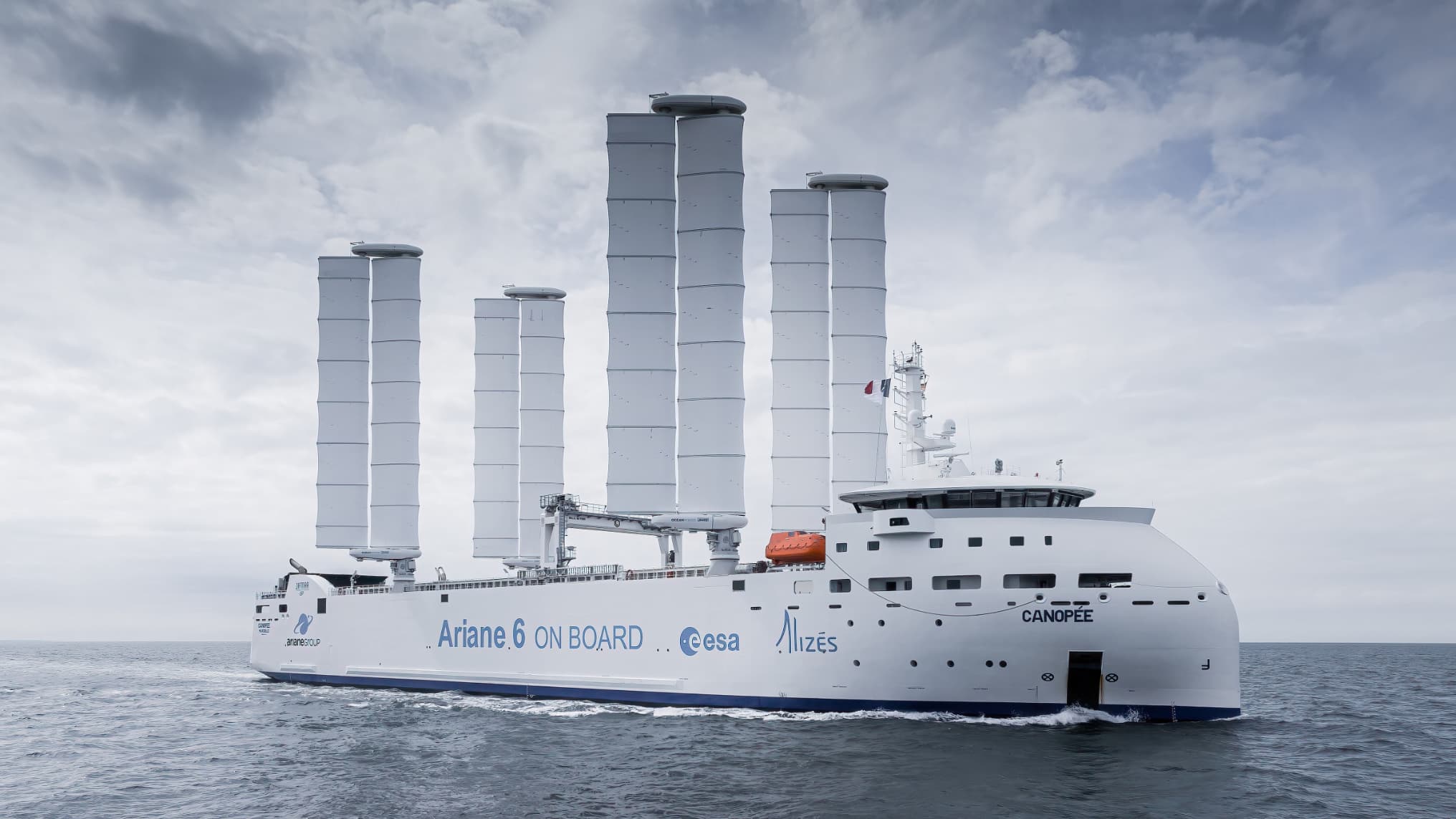 A Canopée nevű high-tech szállítóhajó