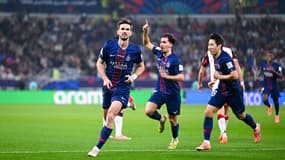 Fabian Ruiz célèbre un but contre Flamengo, avant qu'il ne soit annulé, le 17 décembre 2025