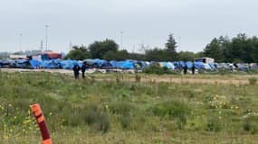 Plus de 300 migrants ont été évacués ce mercredi matin.