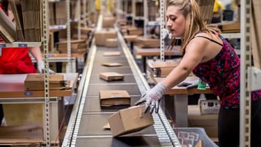 Amazon France crée 450 postes dans ses quatre centres de distribution, à Saran (Loiret), Lauwin-Planque (Nord), Montélimar (Drôme) et Sevrey (Saône-et-Loire), où 550 emplois en CDI ont déjà été créés.