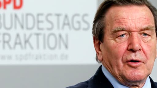 En 2003, l'ancien chancelier socialiste Gerhard Schröder avait lancé des réformes pour restructurer l'économie allemande. Dix ans plus tard, le bilan est mitigé.
