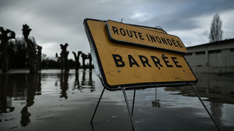 Une route inondée barrée à Cadillac le 3 février 2021 (image d'illustration).