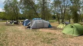 Des migrants sont installés Place de l'Etoile à Strasbourg.