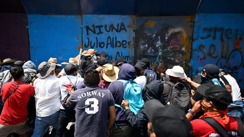 Coupe du monde 2026: des manifestants forcent l'entrée d'une fan zone à Mexico à dix jours du match d'ouverture