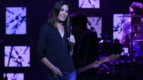 Zazie sur la scène des Folies Bergère à Paris le 24 mars 2016